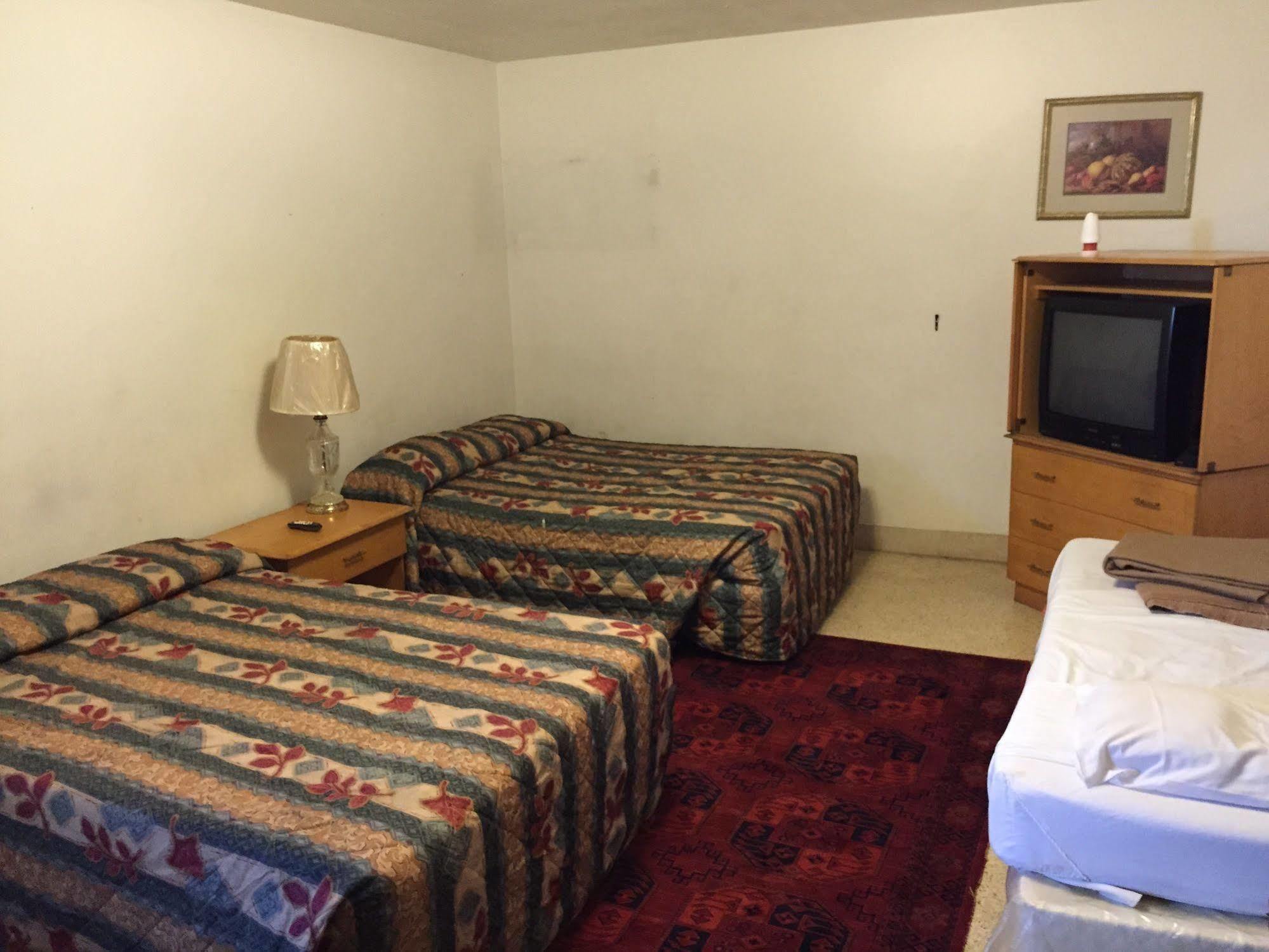 Travel Inn Of Себринг Екстериор снимка