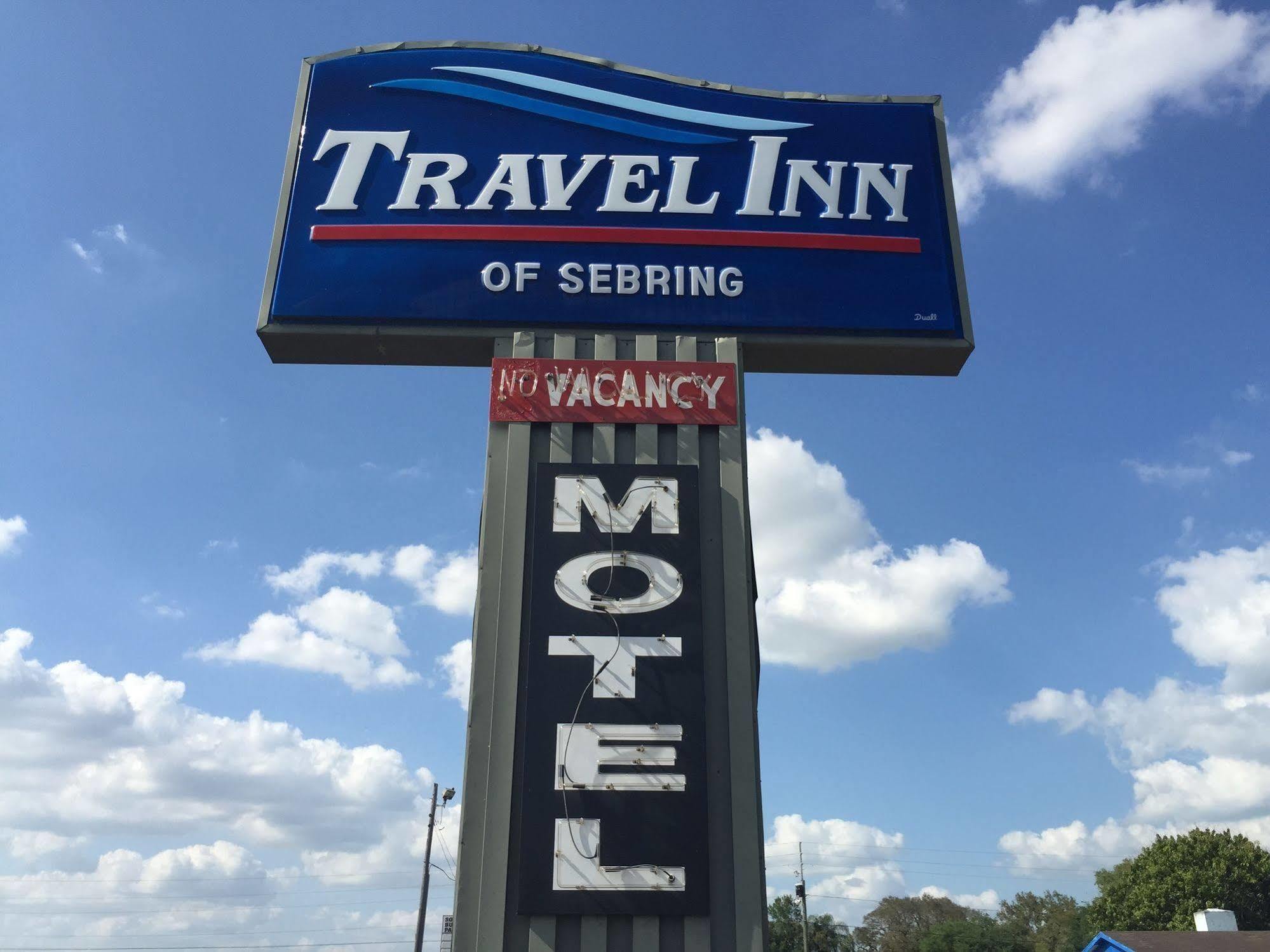 Travel Inn Of Себринг Екстериор снимка